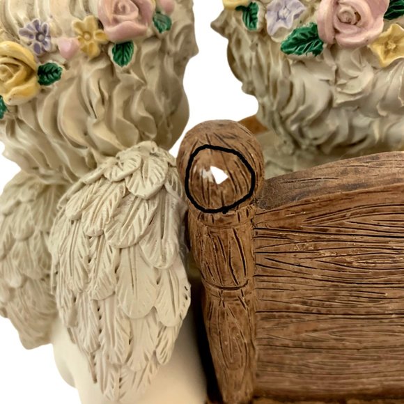 Classic Treasures Musical Figurine Twin Cherubs Plays “It’s a Small World” - Picture 8 of 9